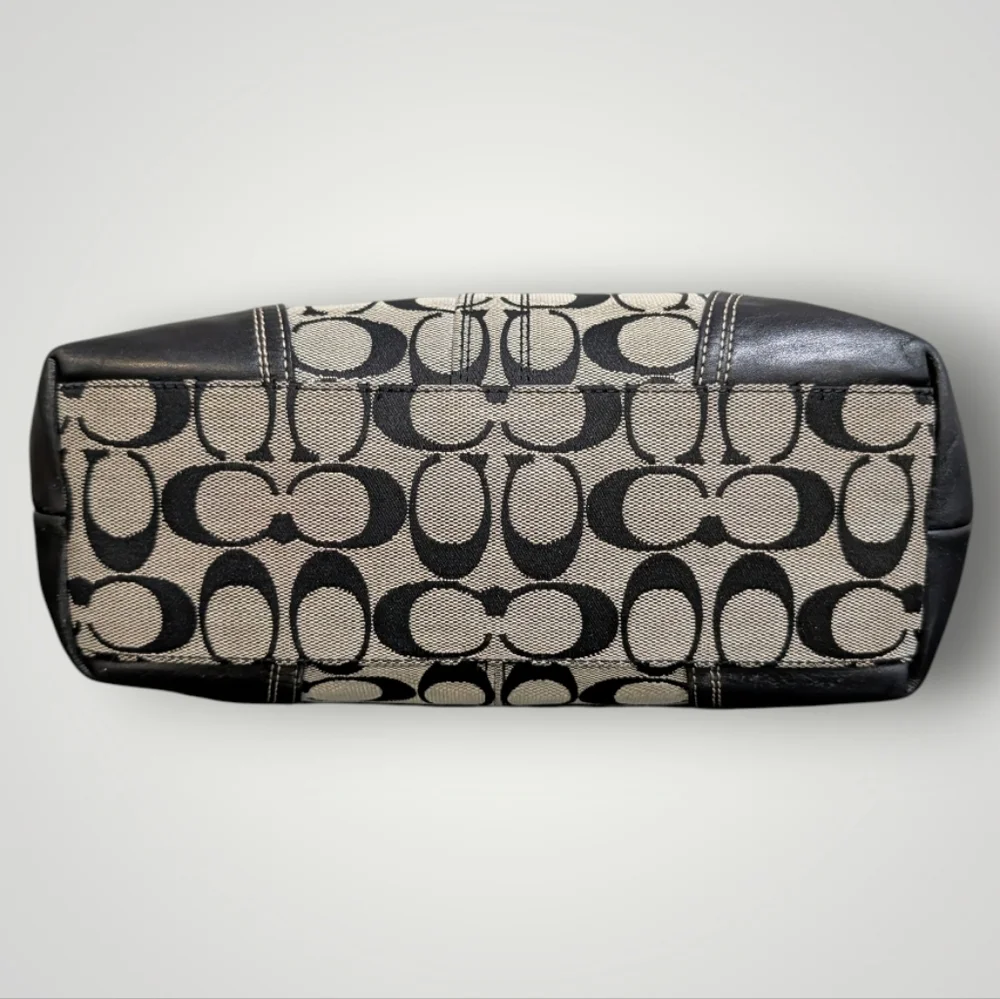 Coach Hampton Signature Tote - Picture 6 of 16